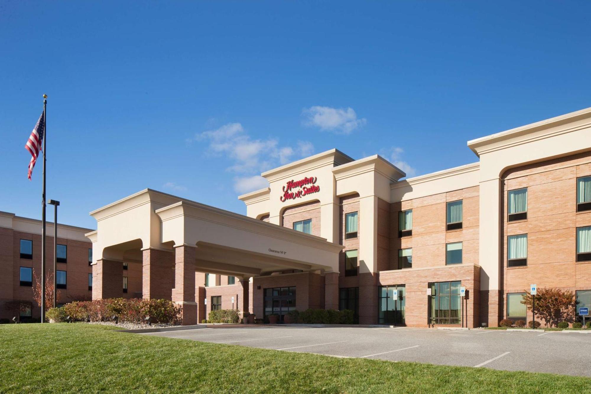 Hampton Inn & Suites Aberdeen/Apg South Edgewood Exterior photo